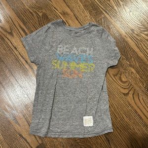 Retro brand boys gray graphic short sleeve tee.  Size 6.